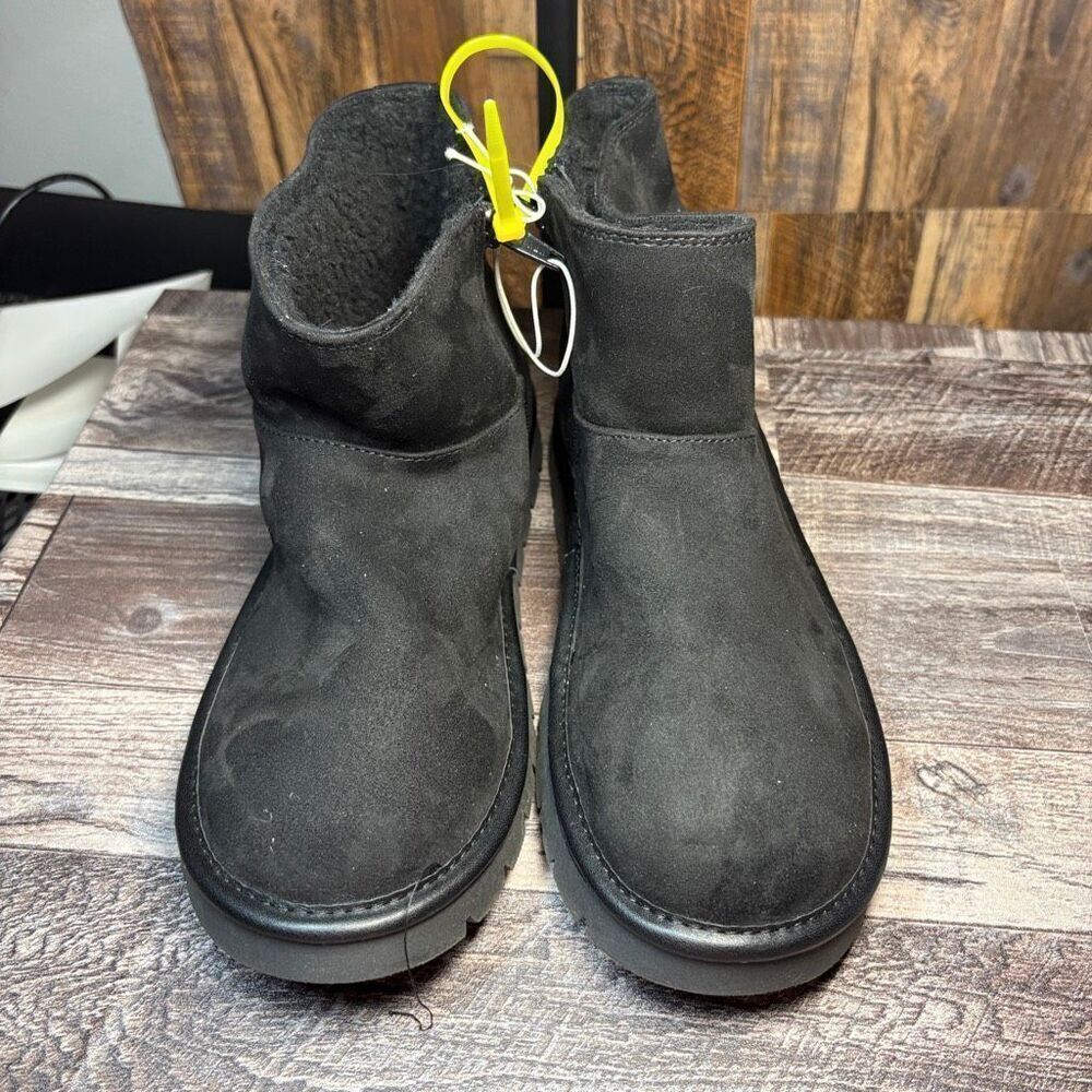 Universal Thread Faux Suede Black Ankle Boots – Size 9